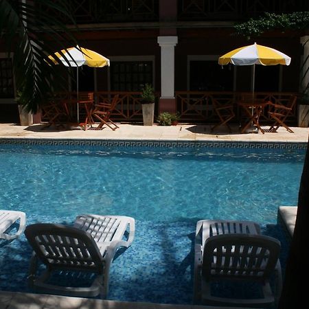 Akwati Suites Iguazu Пуерто Игуасу Екстериор снимка