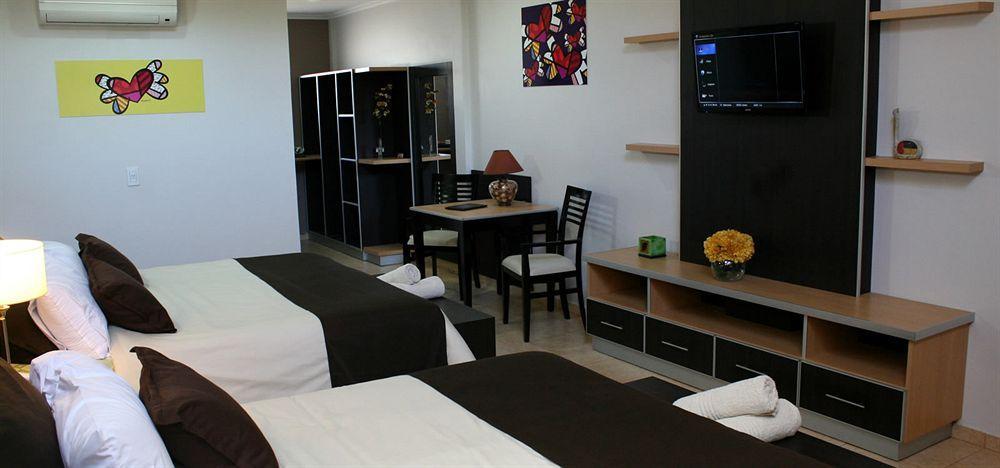 Akwati Suites Iguazu Пуерто Игуасу Екстериор снимка