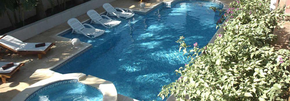 Akwati Suites Iguazu Пуерто Игуасу Екстериор снимка