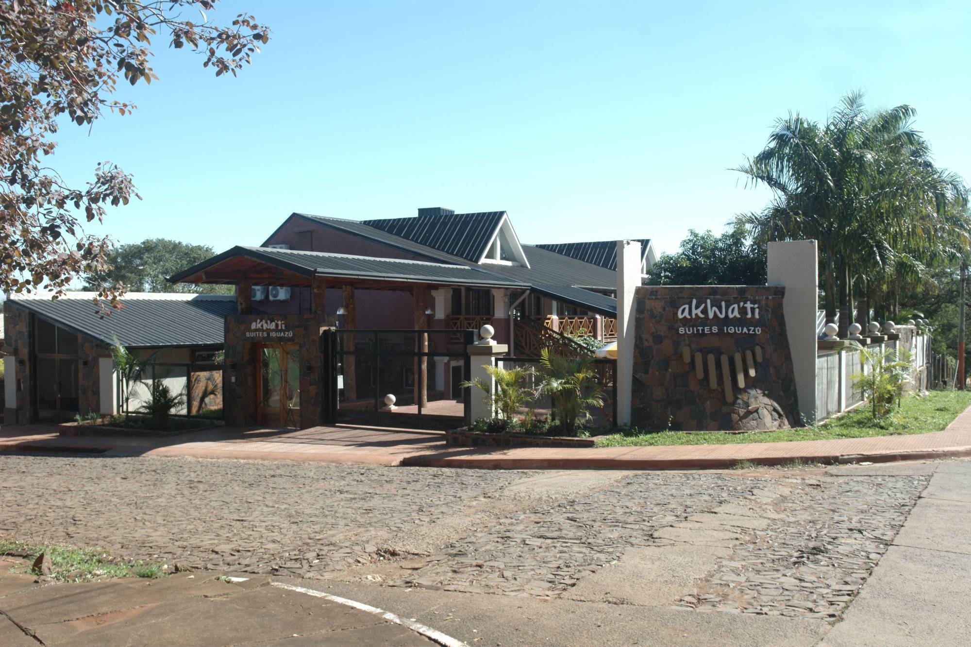 Akwati Suites Iguazu Пуерто Игуасу Екстериор снимка