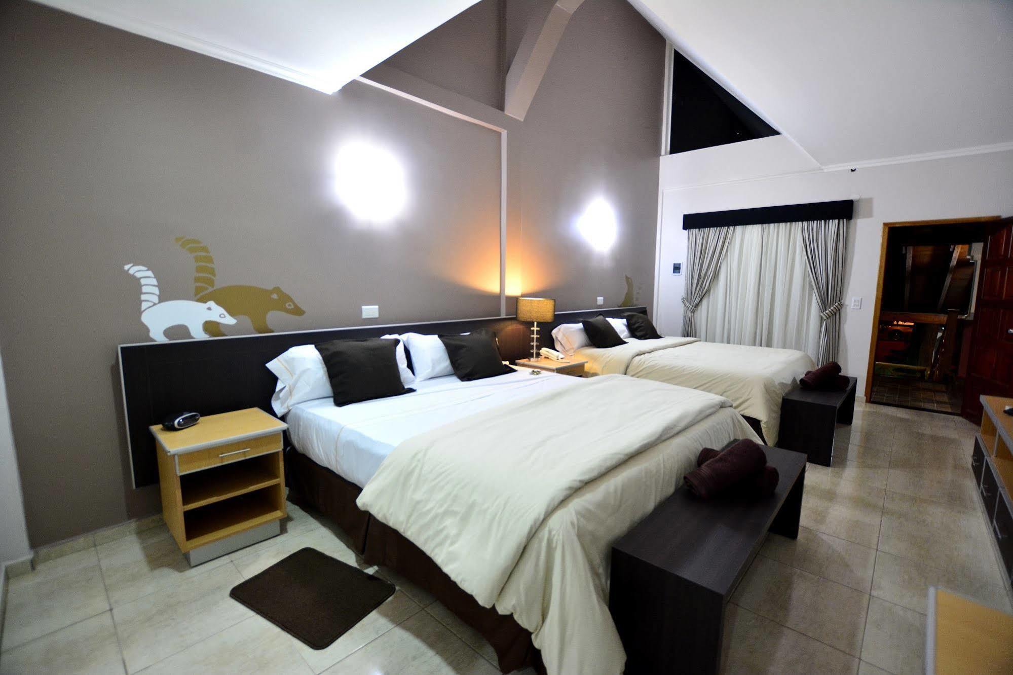 Akwati Suites Iguazu Пуерто Игуасу Екстериор снимка