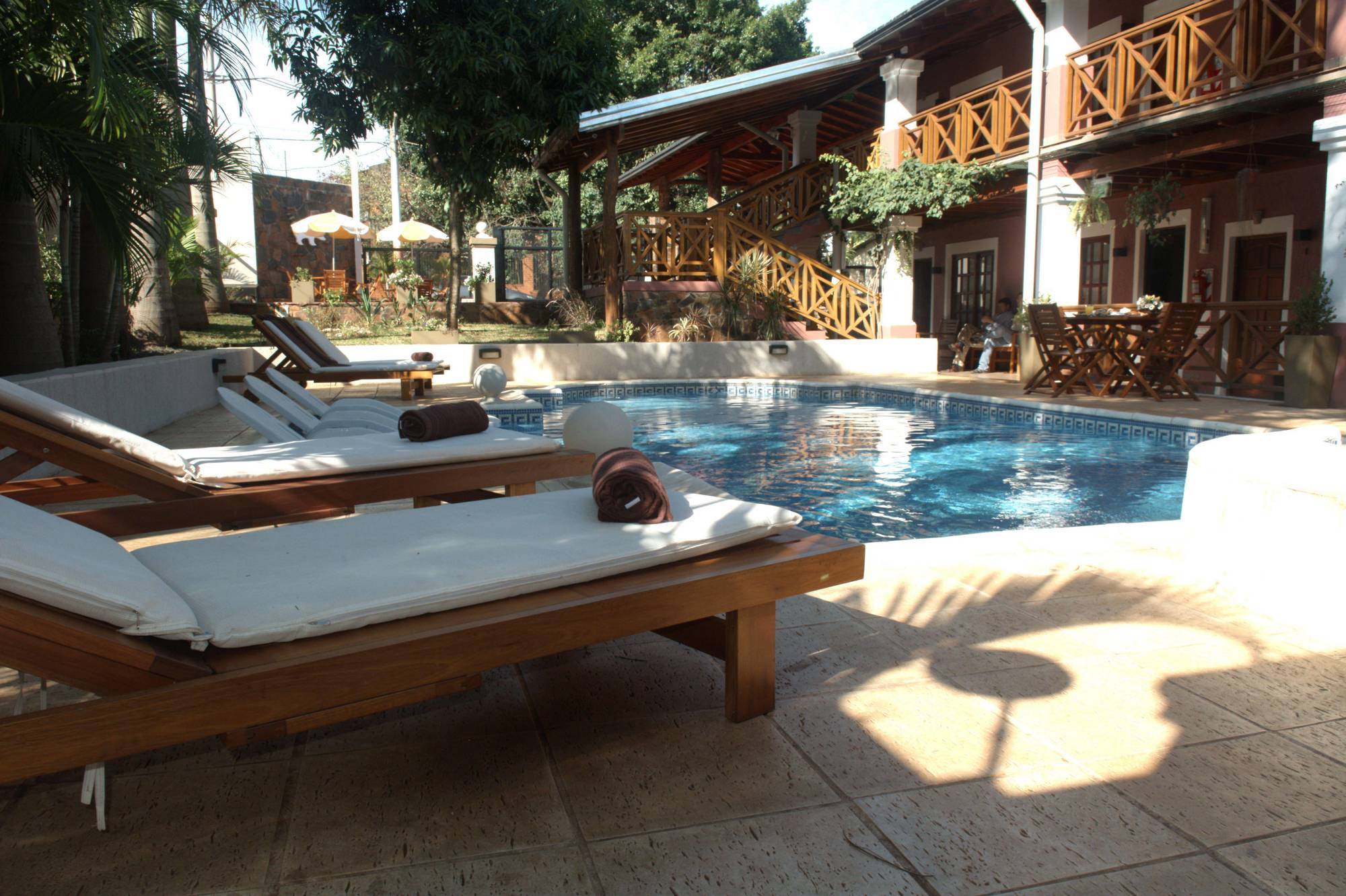 Akwati Suites Iguazu Пуерто Игуасу Екстериор снимка