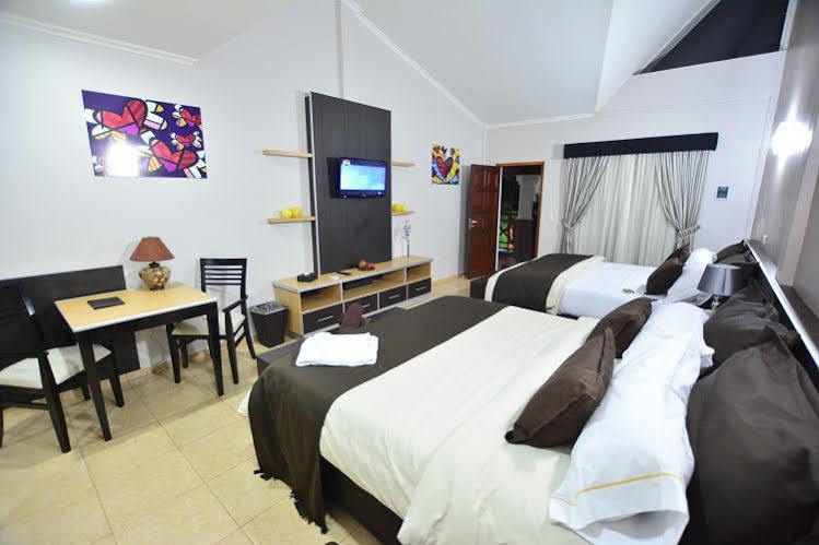 Akwati Suites Iguazu Пуерто Игуасу Екстериор снимка